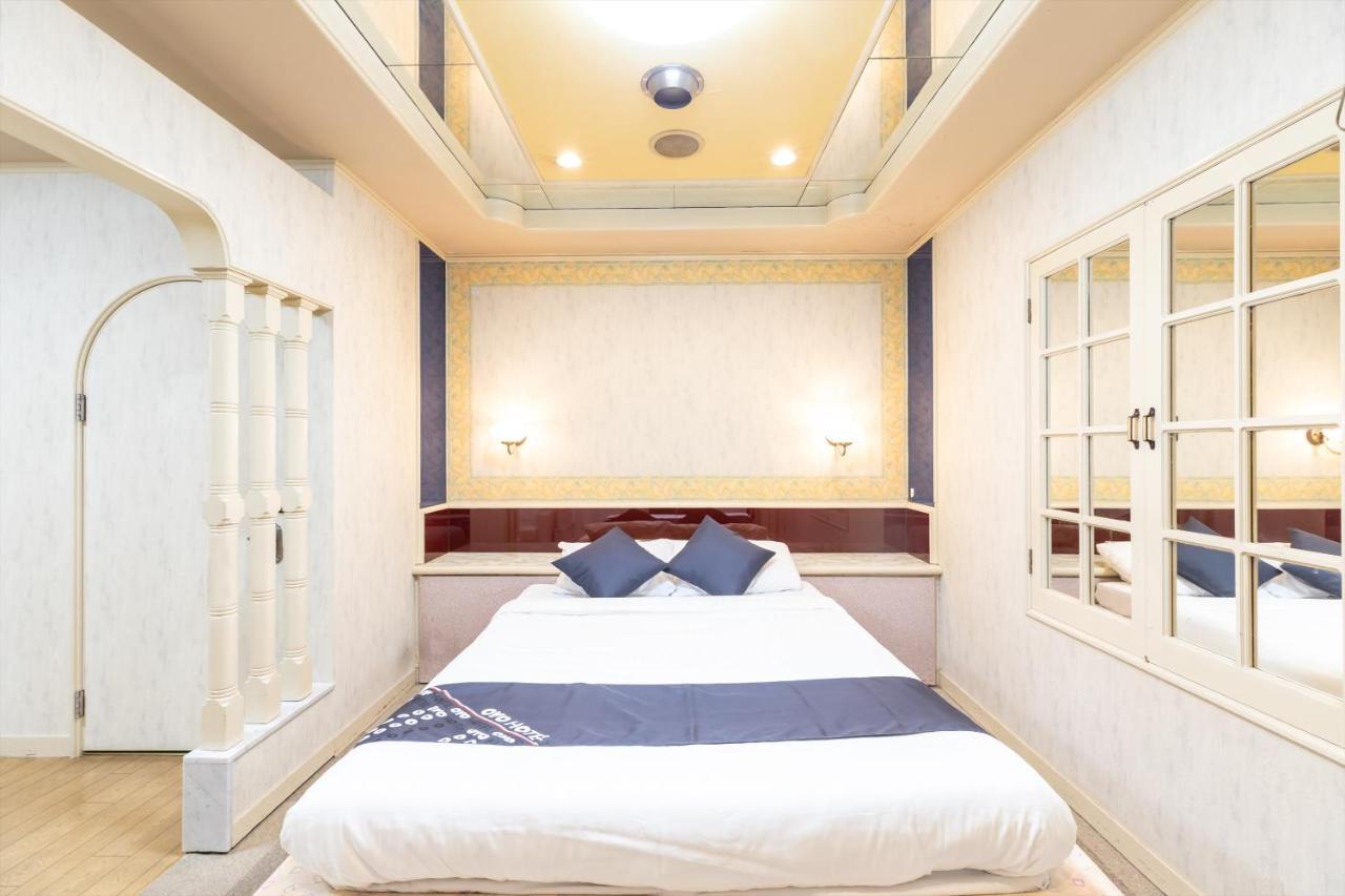 Oyo Hotel Tatsuyoshi Sennan Misakimachi Tannowa Exterior foto